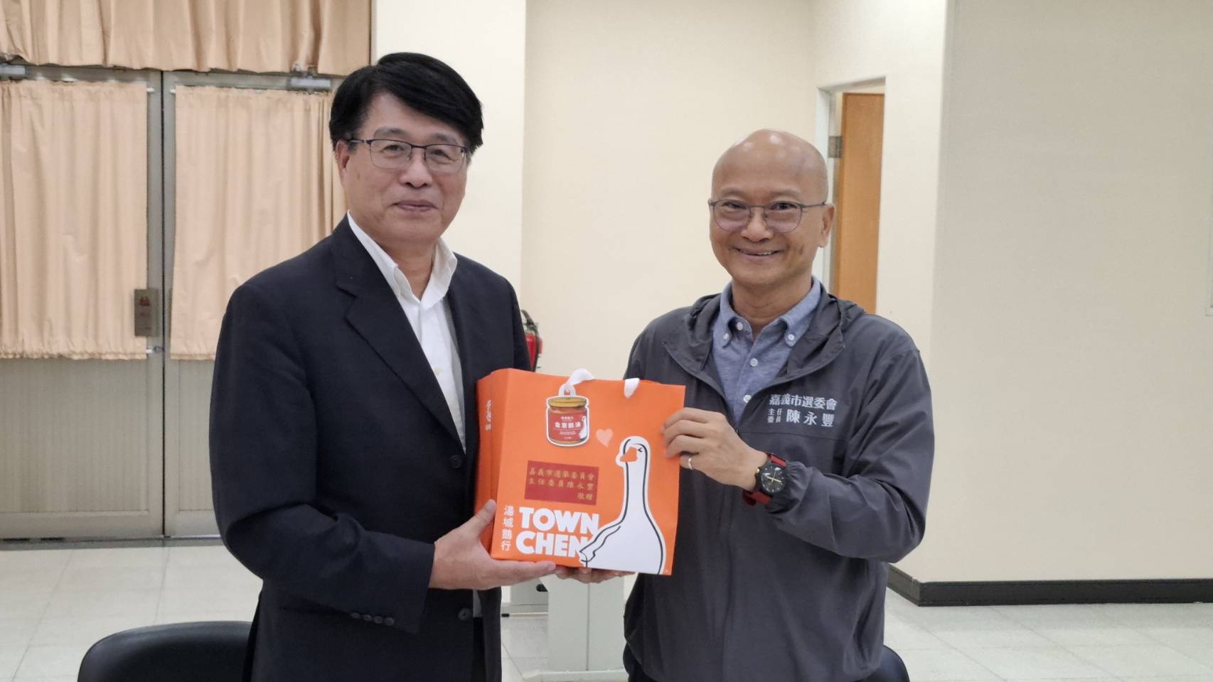 全國選務系統動起來！游盈隆主委南下嘉義市「聽心聲」 鋪路年底公職選舉！